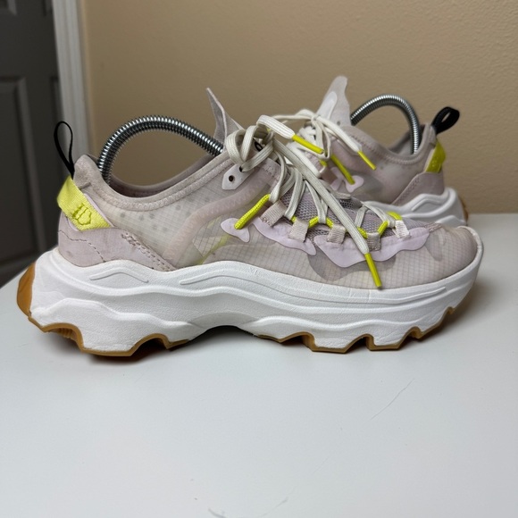 Sorel Kinetic Breakthru Tech Lace Sneakers in Dreamy, Sea Salt, Size 8.5 - Picture 3 of 8